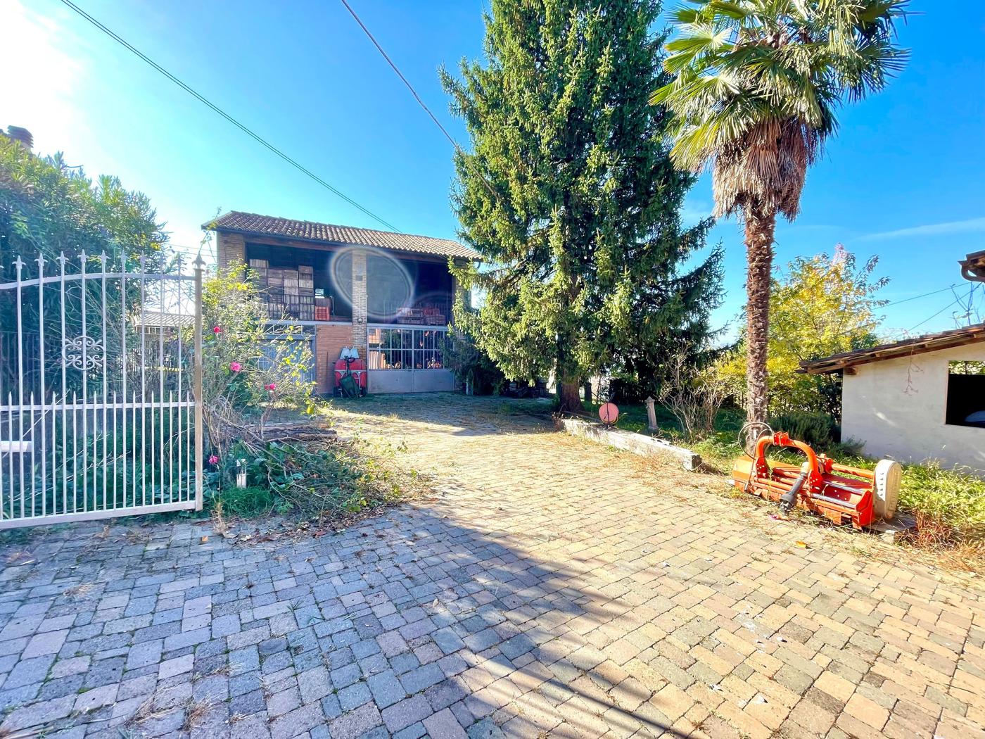 Appartamento con giardino a Guarene