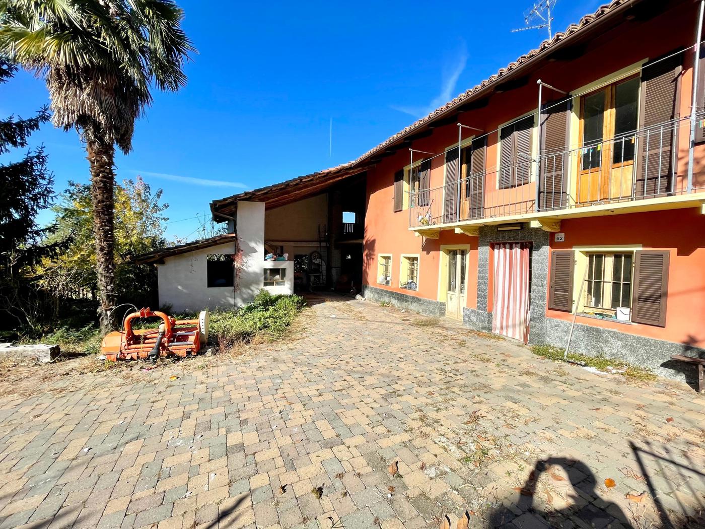 Appartamento con giardino a Guarene