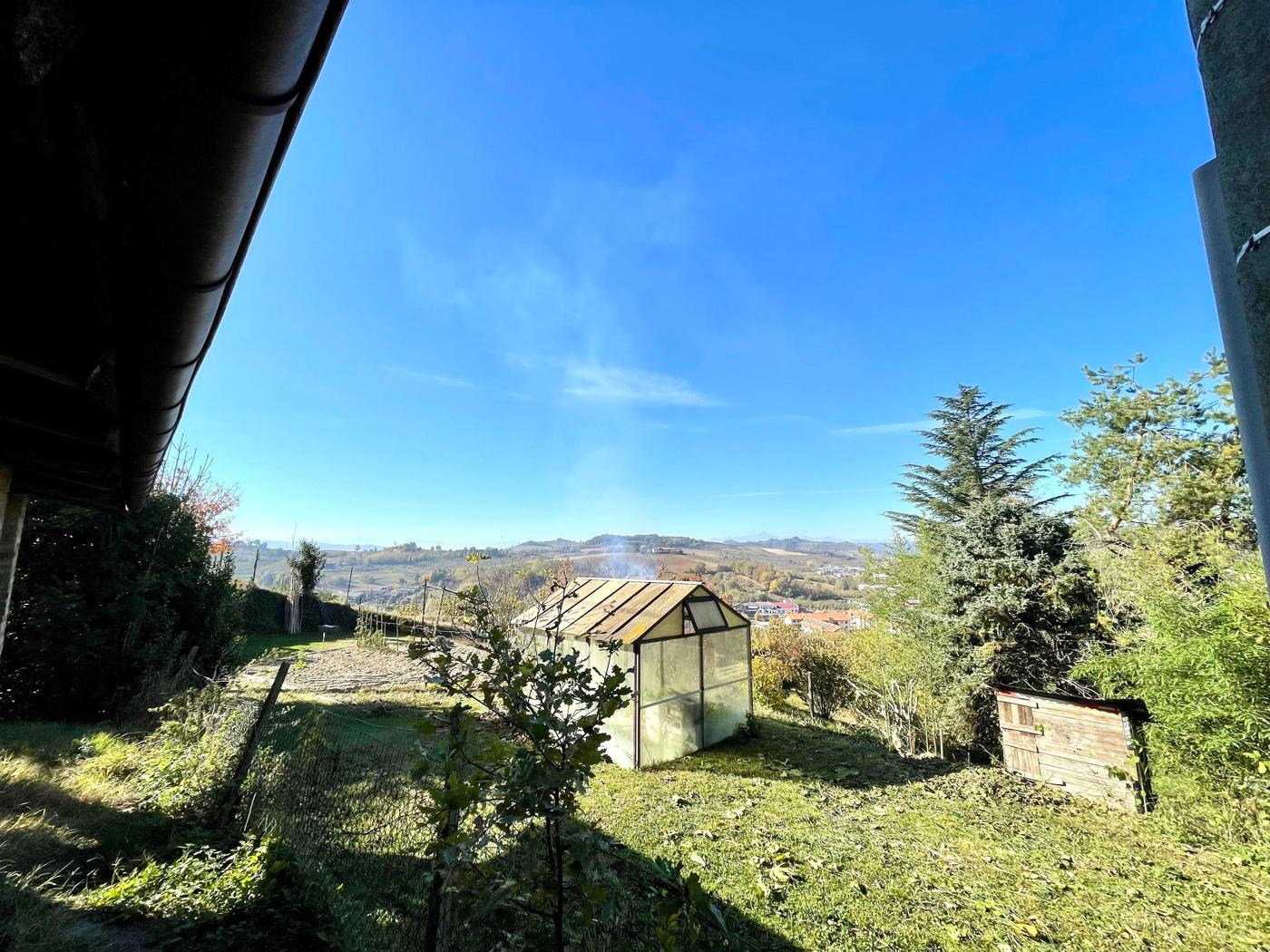 Appartamento con giardino a Guarene