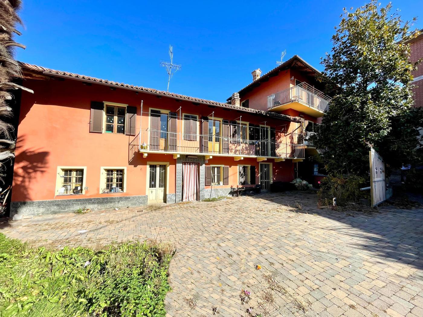 Appartamento con giardino a Alba