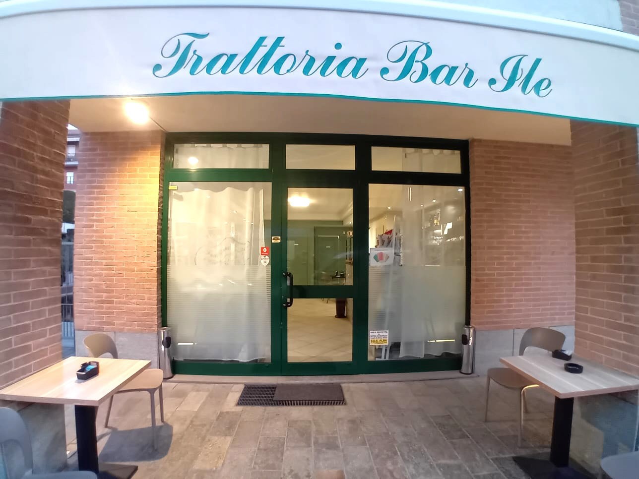 Attivit commerciale Bar e tabacchi in vendita a Grinzane Cavour