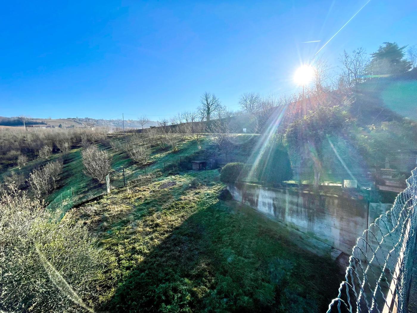 Casa indipendente con giardino a Diano d'Alba