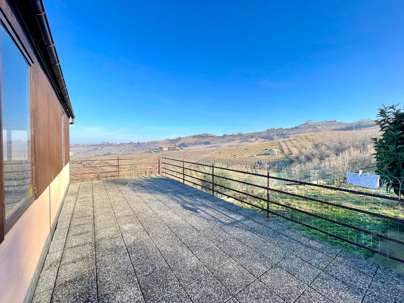 Casa indipendente con giardino a Diano d'Alba