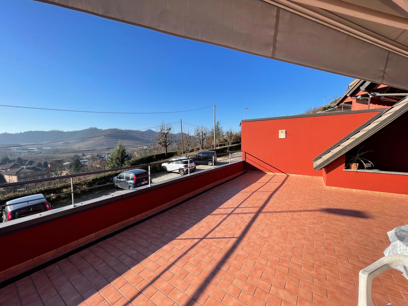 Villa con giardino a Piobesi d'Alba