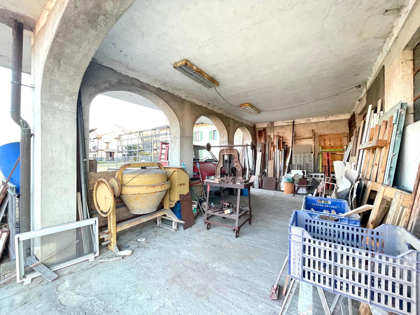 Casa indipendente con giardino a Canale