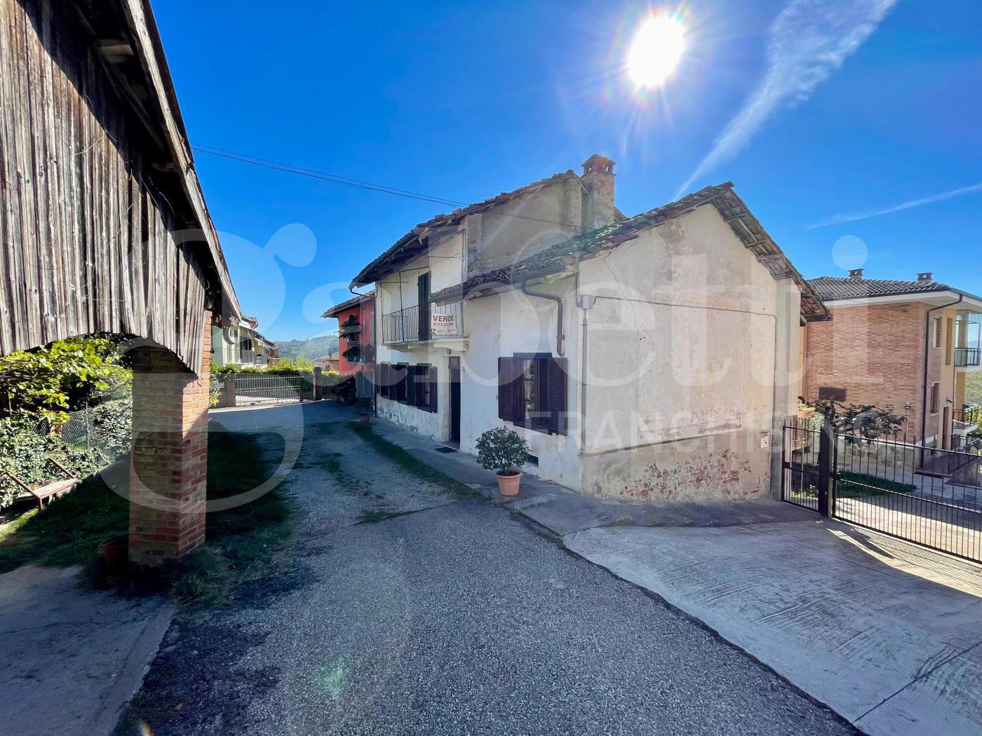 Casa indipendente con giardino a Roddi