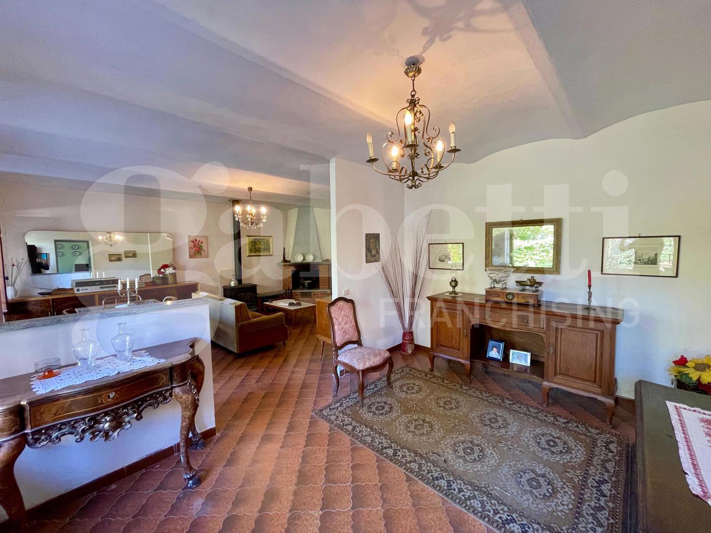 Casa indipendente con giardino a Roddi