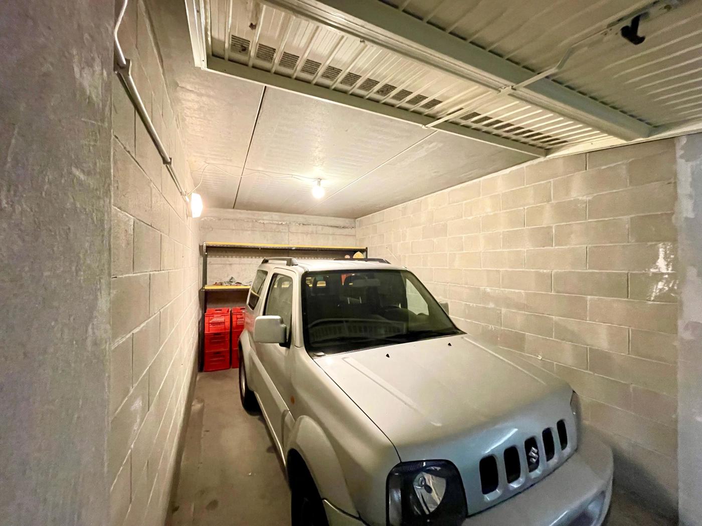 Box/Garage 16mq in vendita a Bra