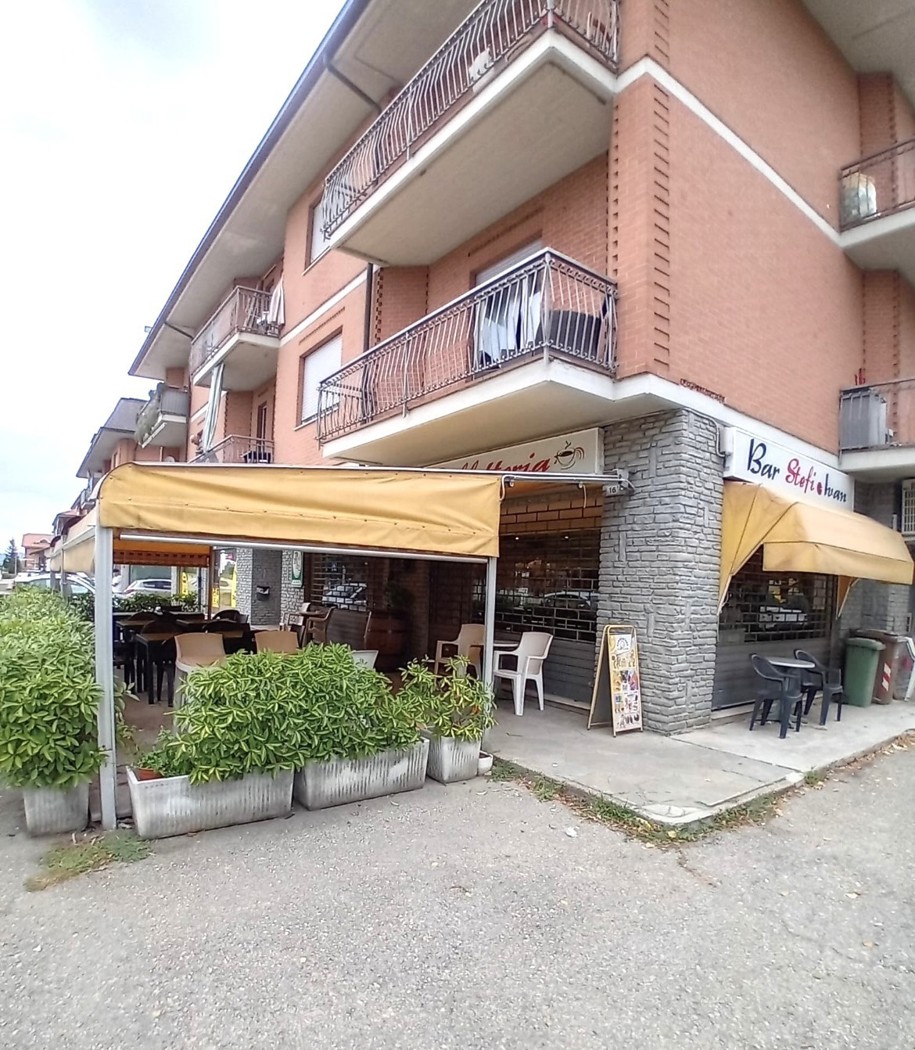 Attivit� commerciale Bar e tabacchi in vendita a Grinzane Cavour