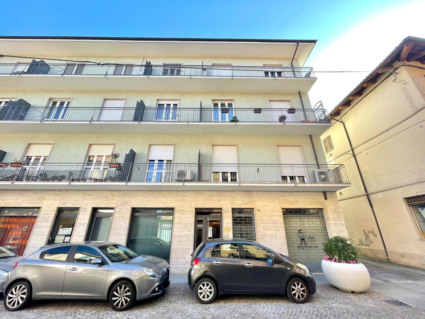 Trilocale arredato in affitto a Alba