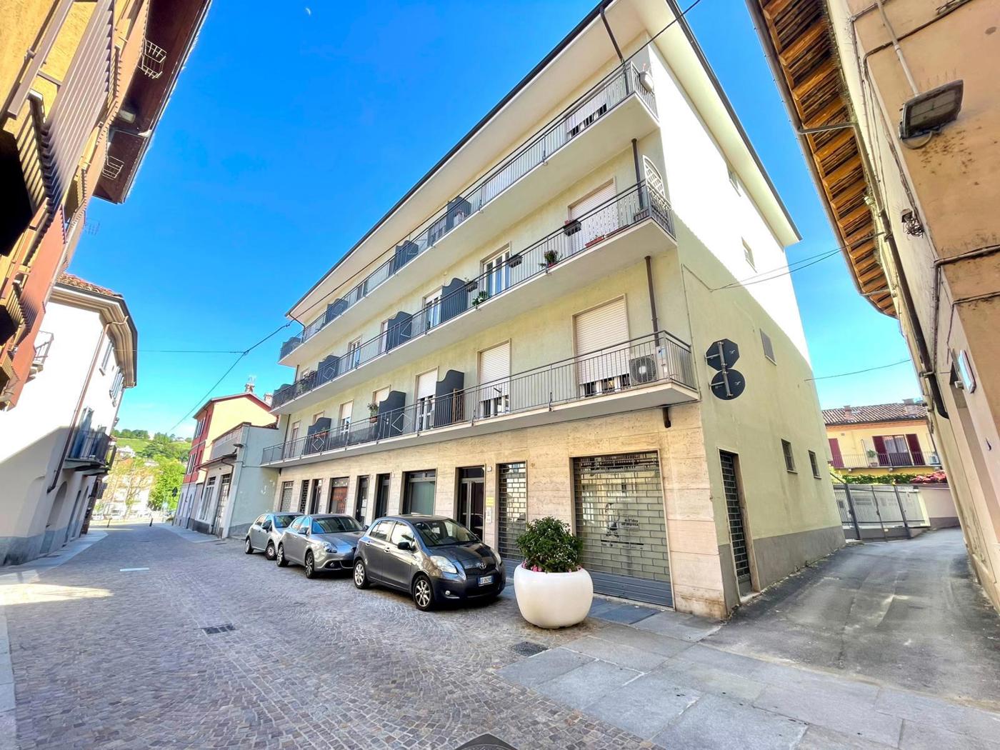 Trilocale arredato in affitto a Alba