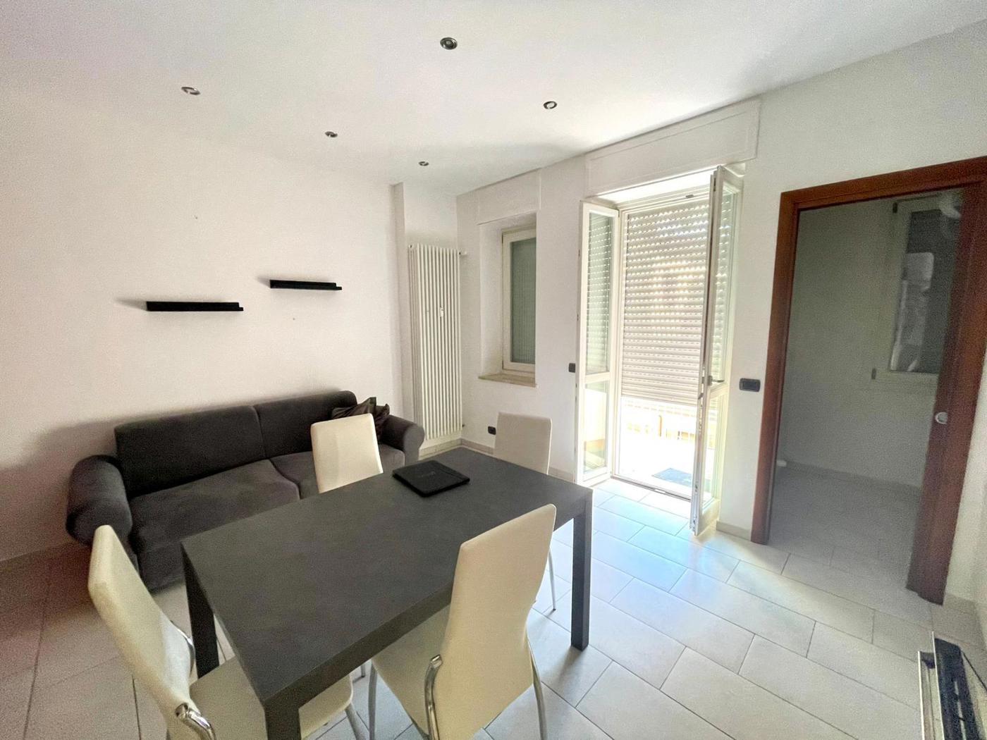 Trilocale arredato in affitto a Alba