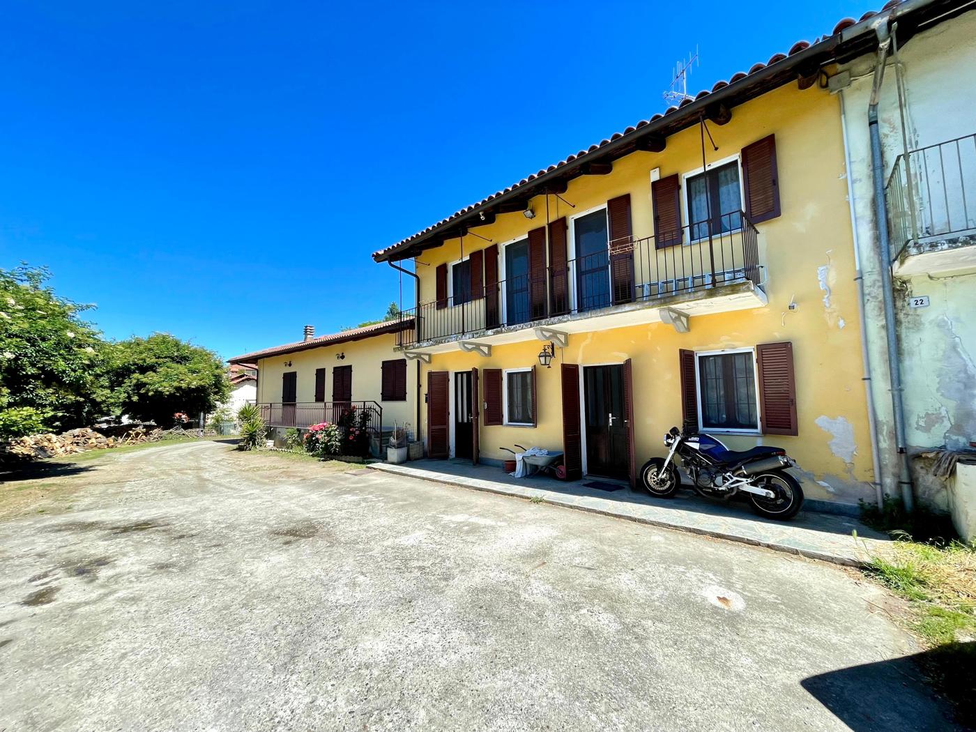 Casa indipendente con giardino a Pocapaglia