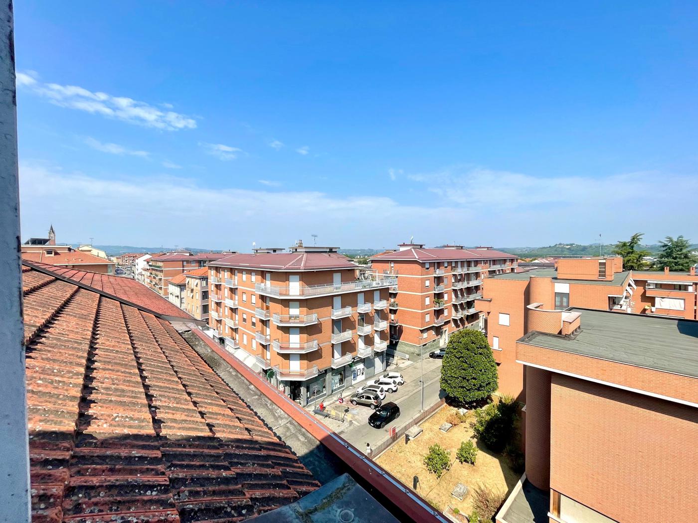 Bilocale arredato in affitto a Alba