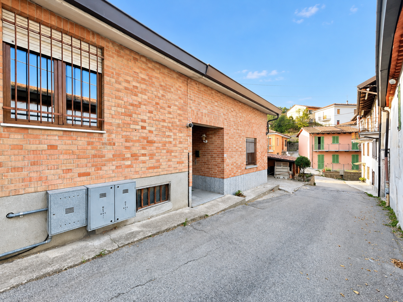 Casa indipendente arredata in affitto a Lequio Berria