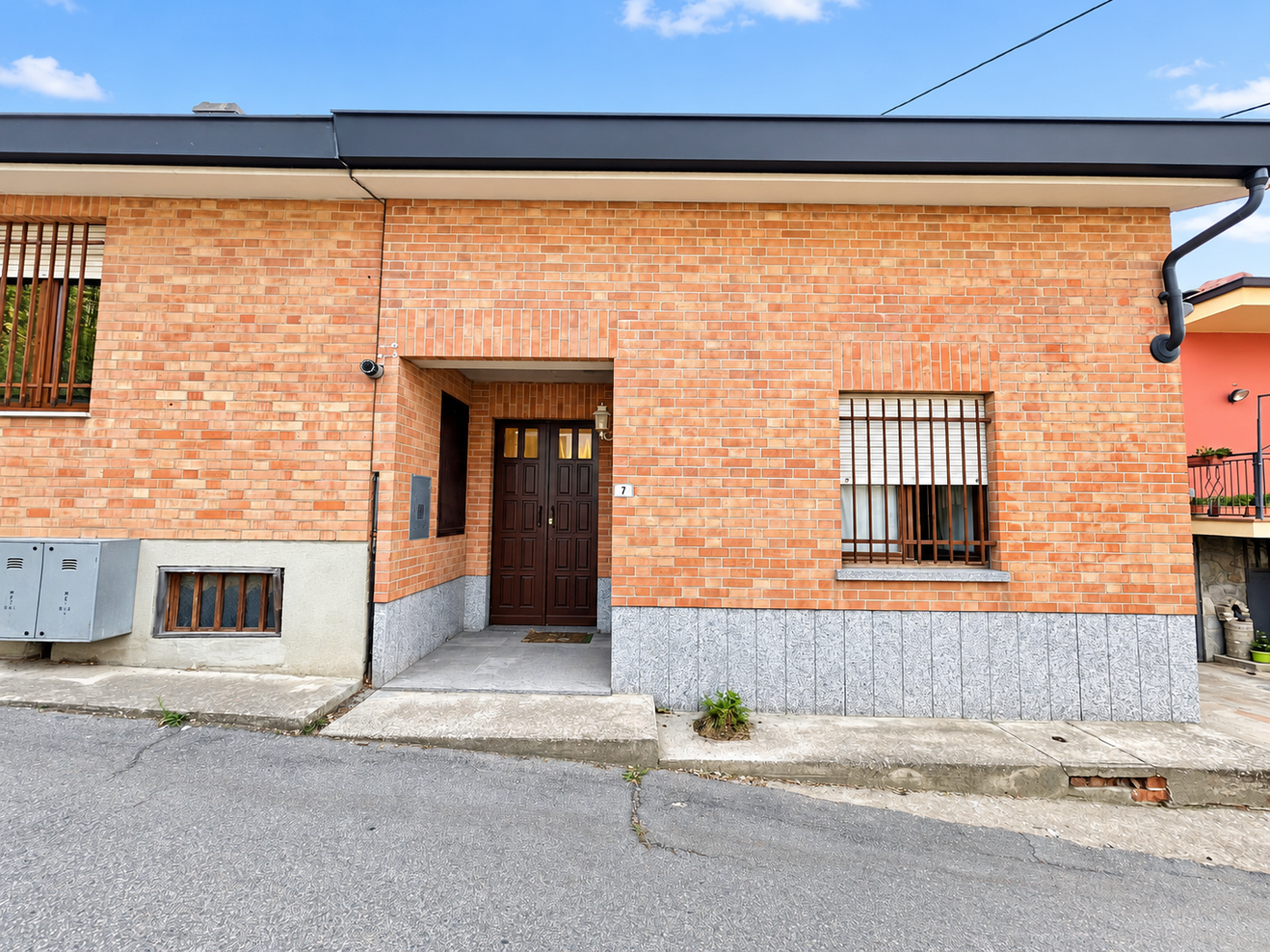 Casa indipendente arredata in affitto a Lequio Berria