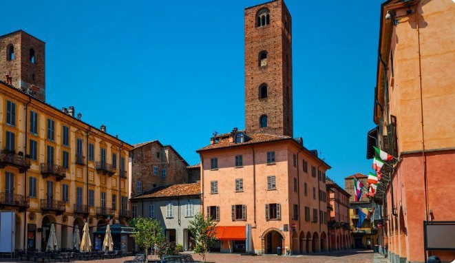 Bilocale arredato in affitto a Alba