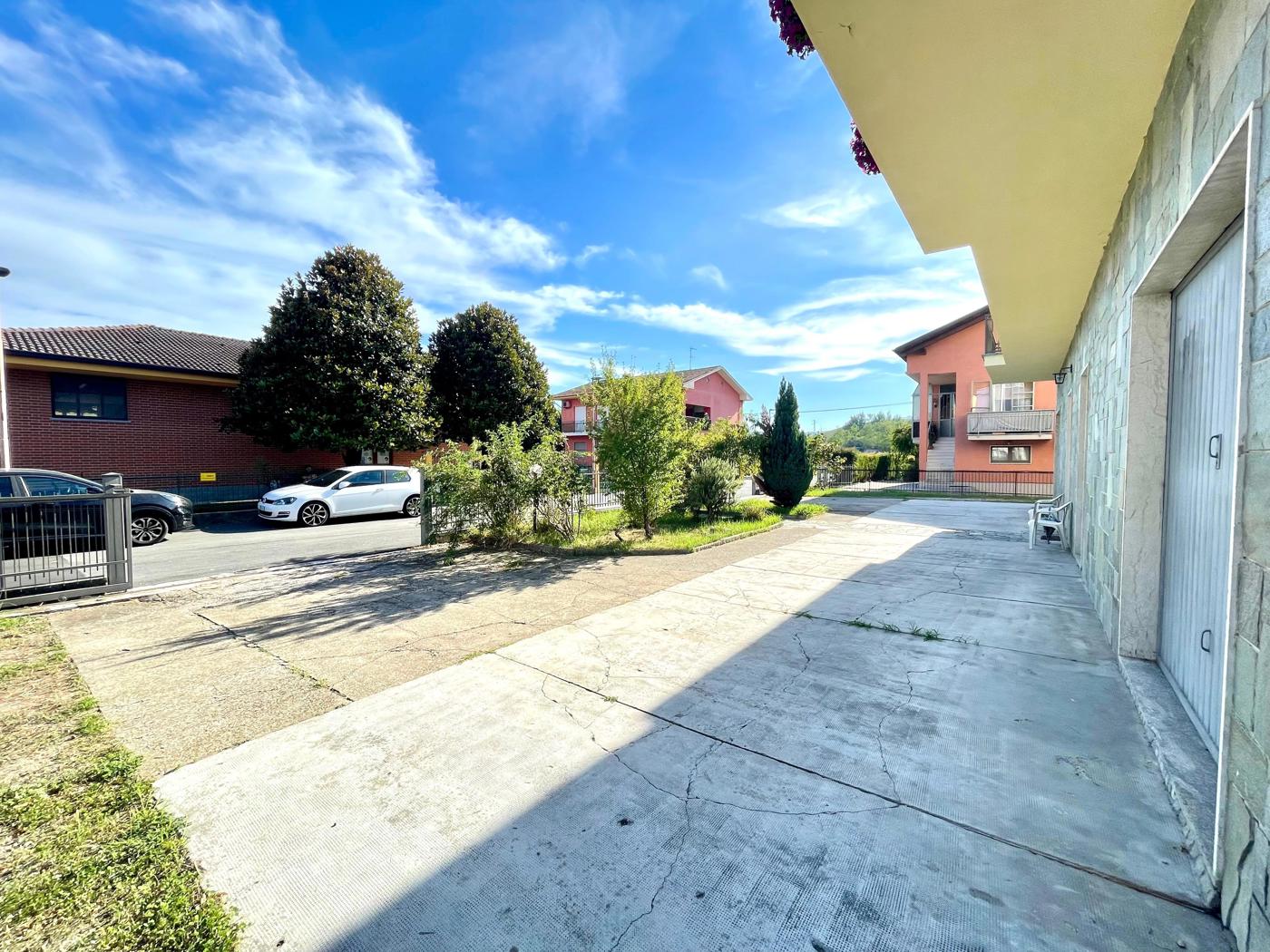 Casa indipendente con giardino a Alba