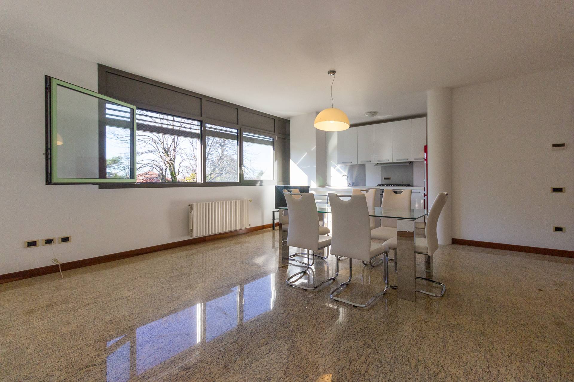 Appartamento in vendita a Pordenone, Centro