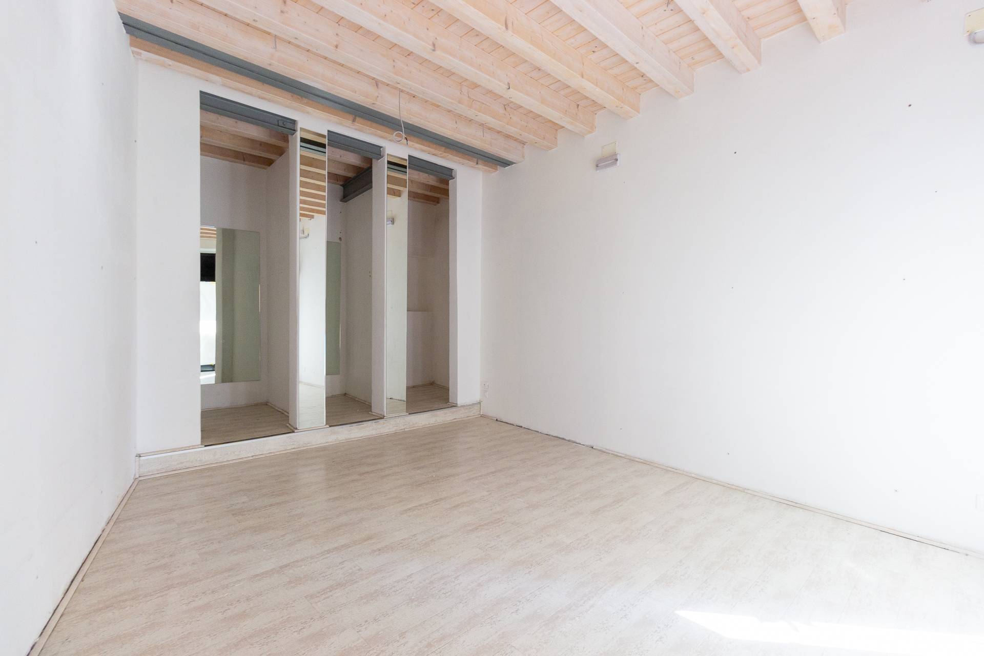 Locale commerciale in affitto a Pordenone