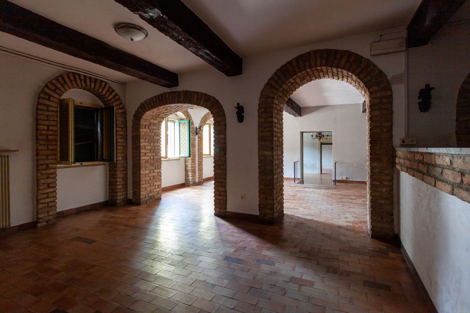 Locale commerciale in affitto a Porcia