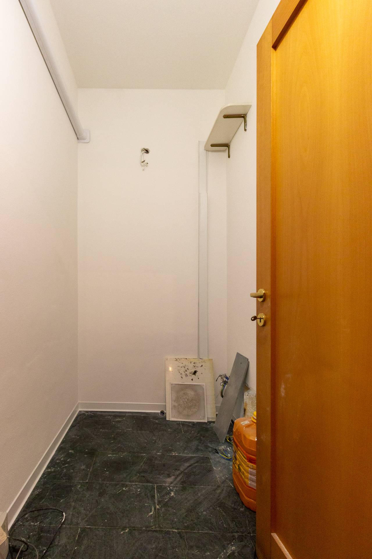 Locale commerciale in affitto a Pordenone, Centro