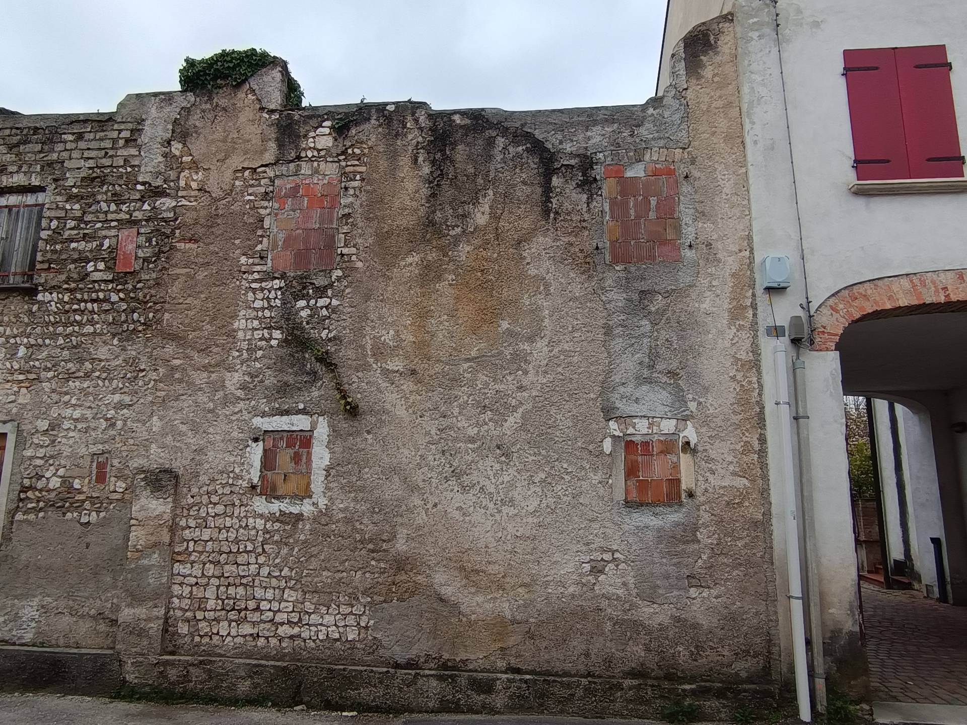 Rustico in vendita a Pordenone