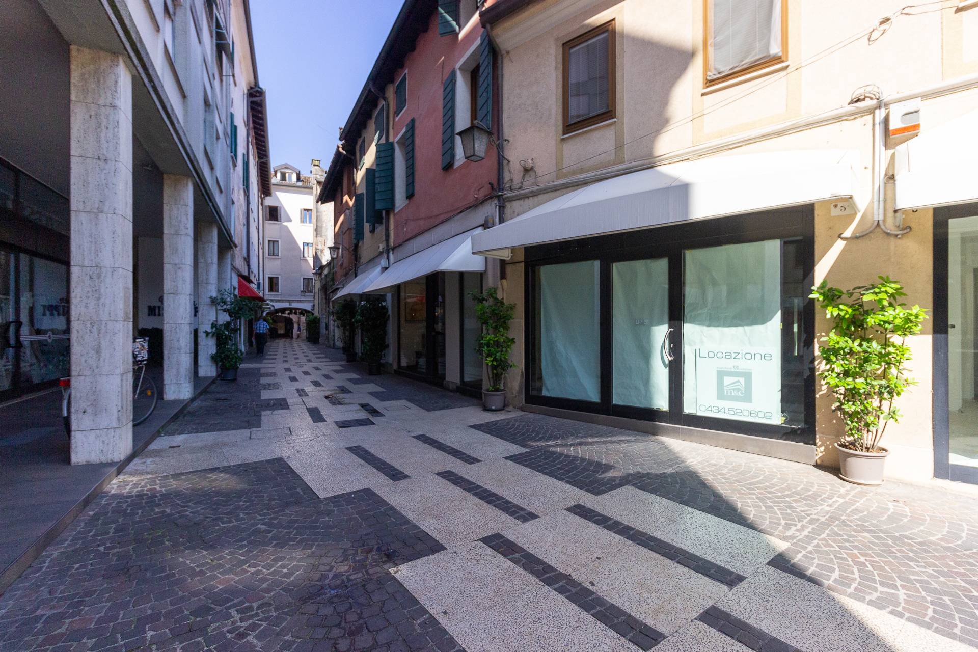 Locale commerciale in affitto a Pordenone