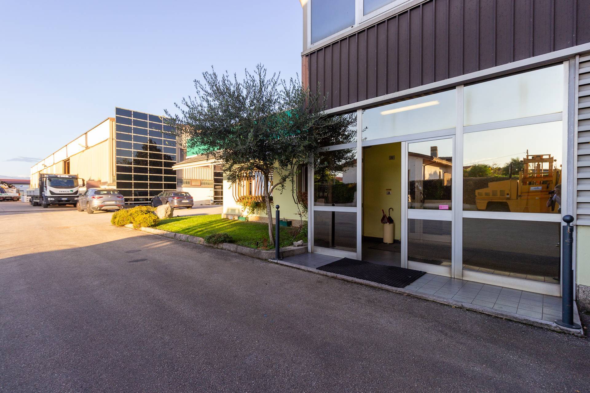 Opificio in vendita a San Giorgio della Richinvelda, Rauscedo