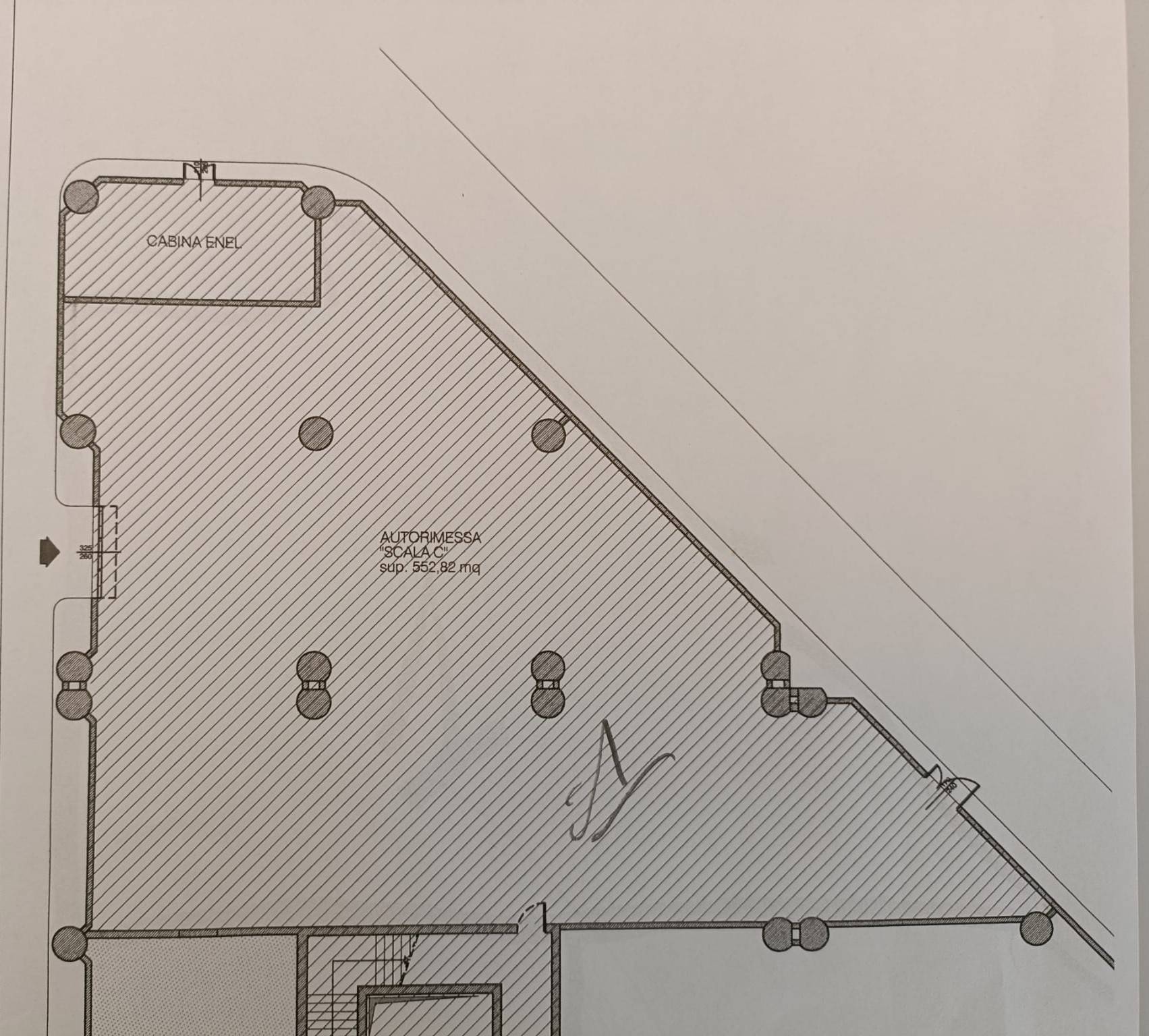 Posto auto coperto in vendita a Pordenone, Centro