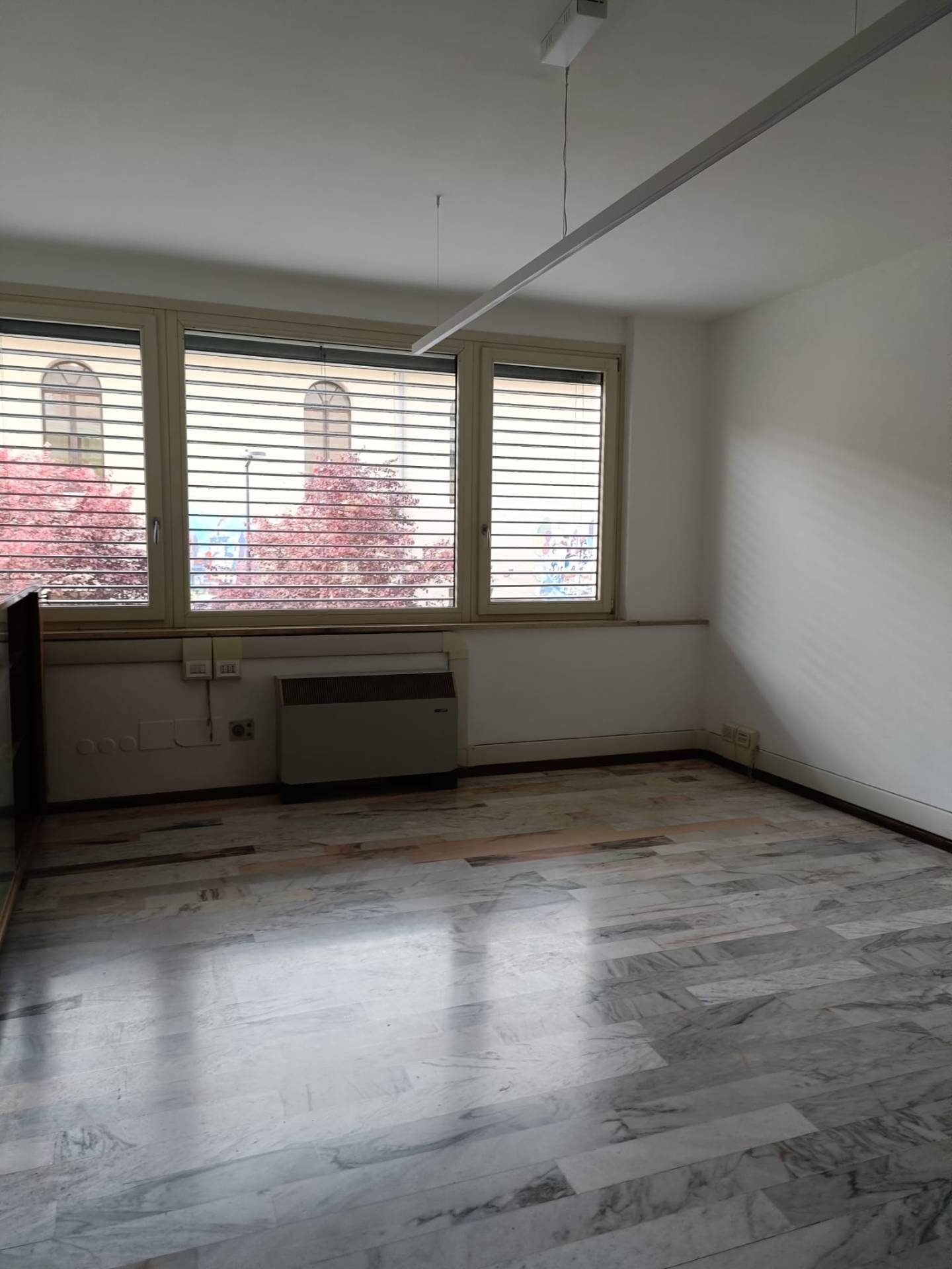 Studio/Ufficio in vendita a Pordenone, Centro
