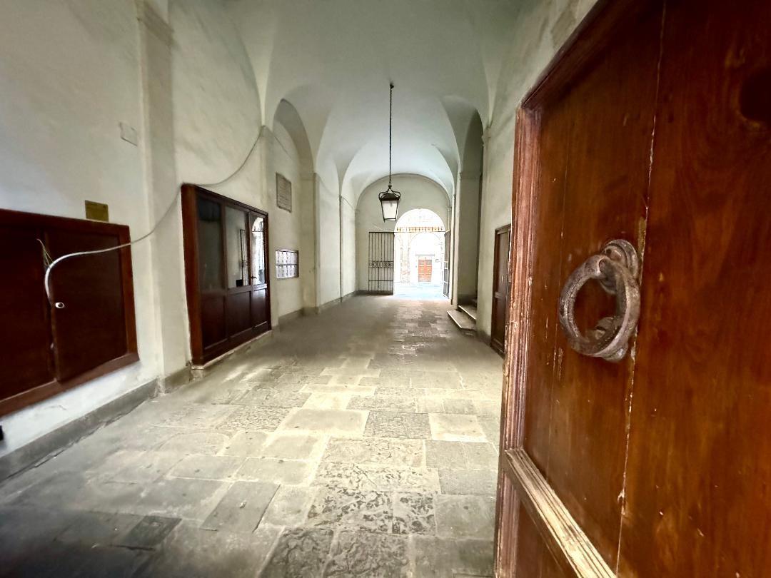 Appartamento da ristrutturare, Siena centro storico