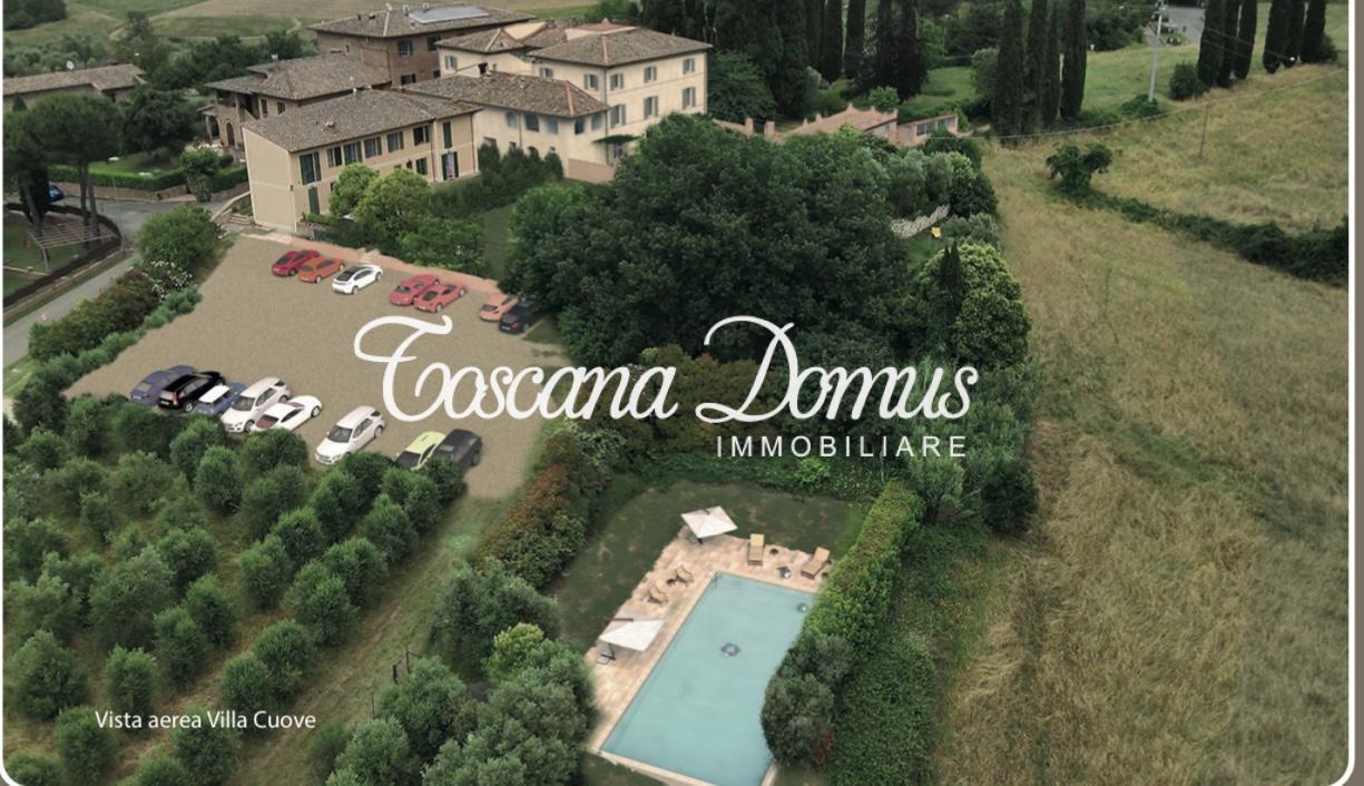Rustico con giardino a Sovicille