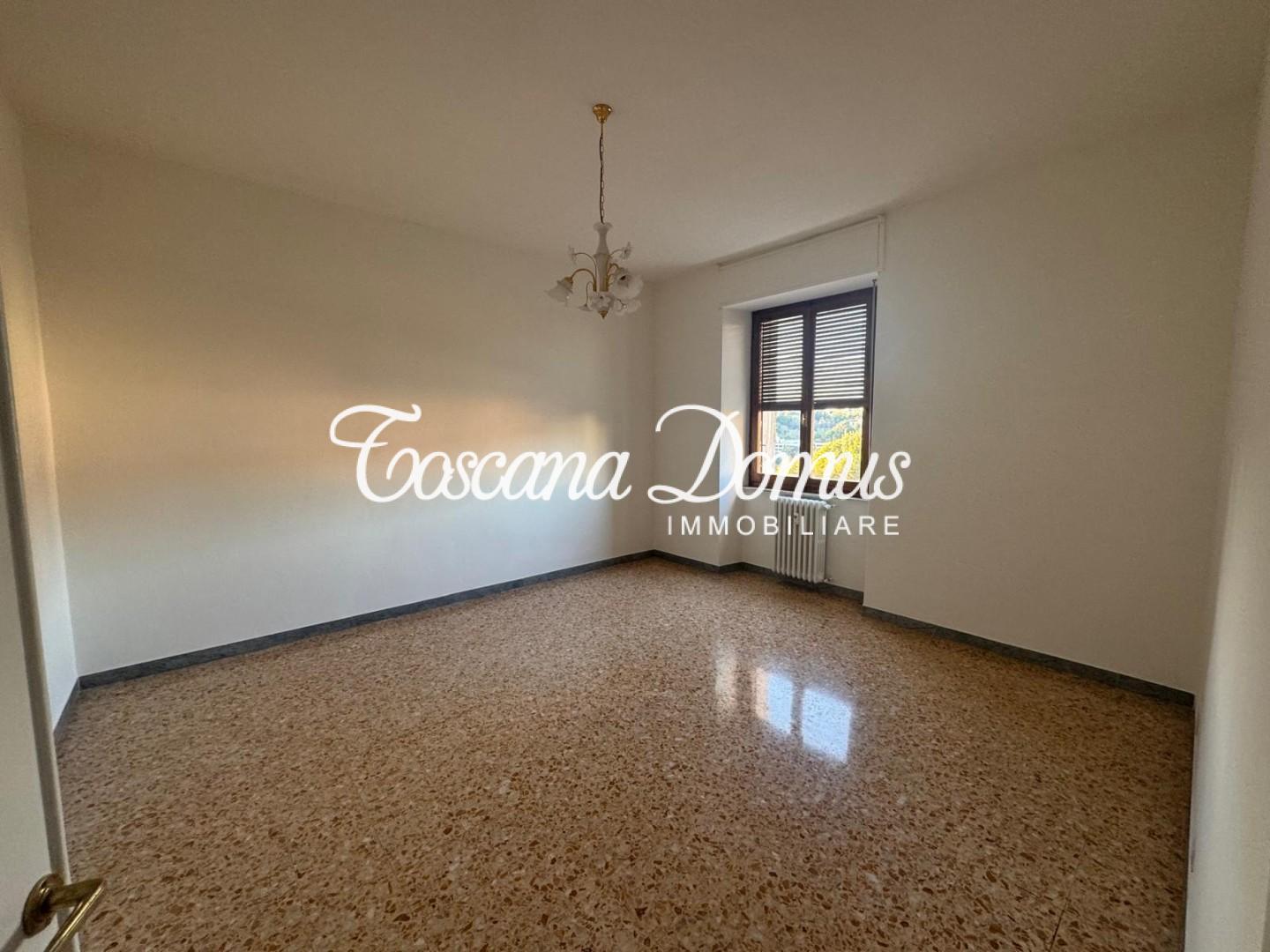 Appartamento con terrazzi, Siena s. prospero