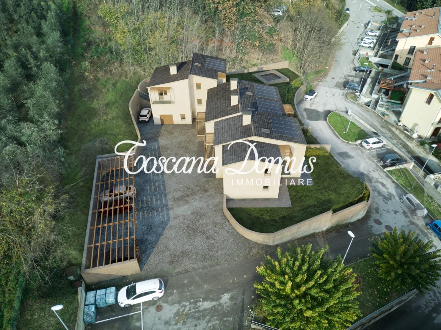 Villa con giardino, Monteriggioni uopini