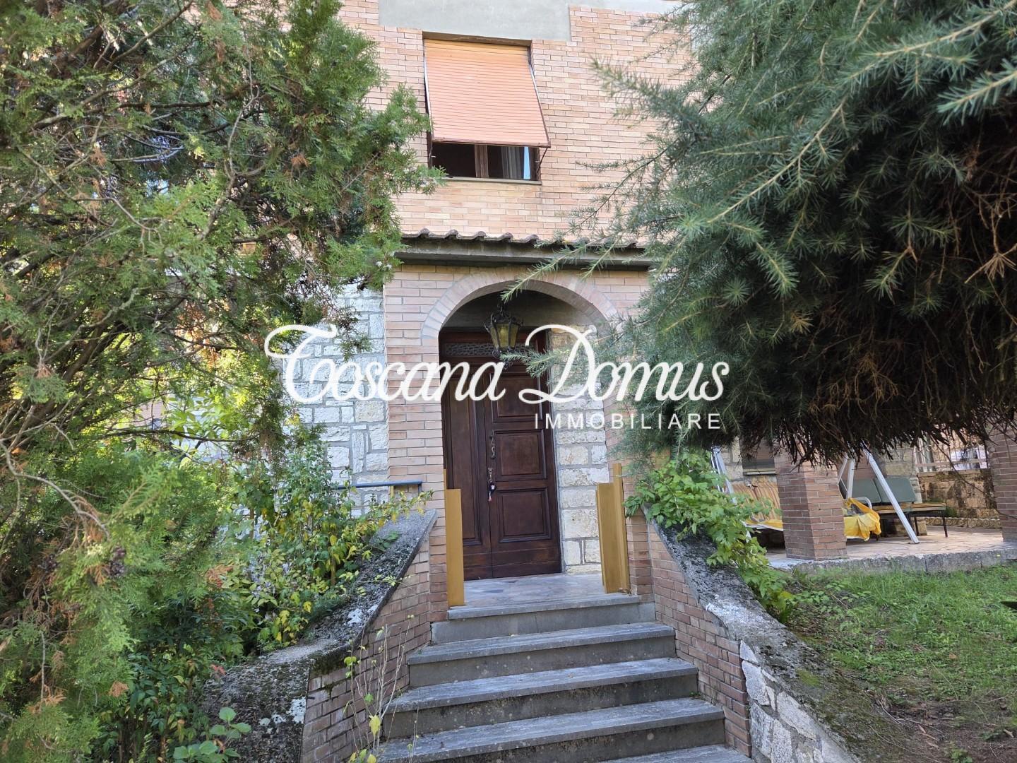 Villa Bifamiliare con giardino, Monteriggioni uopini