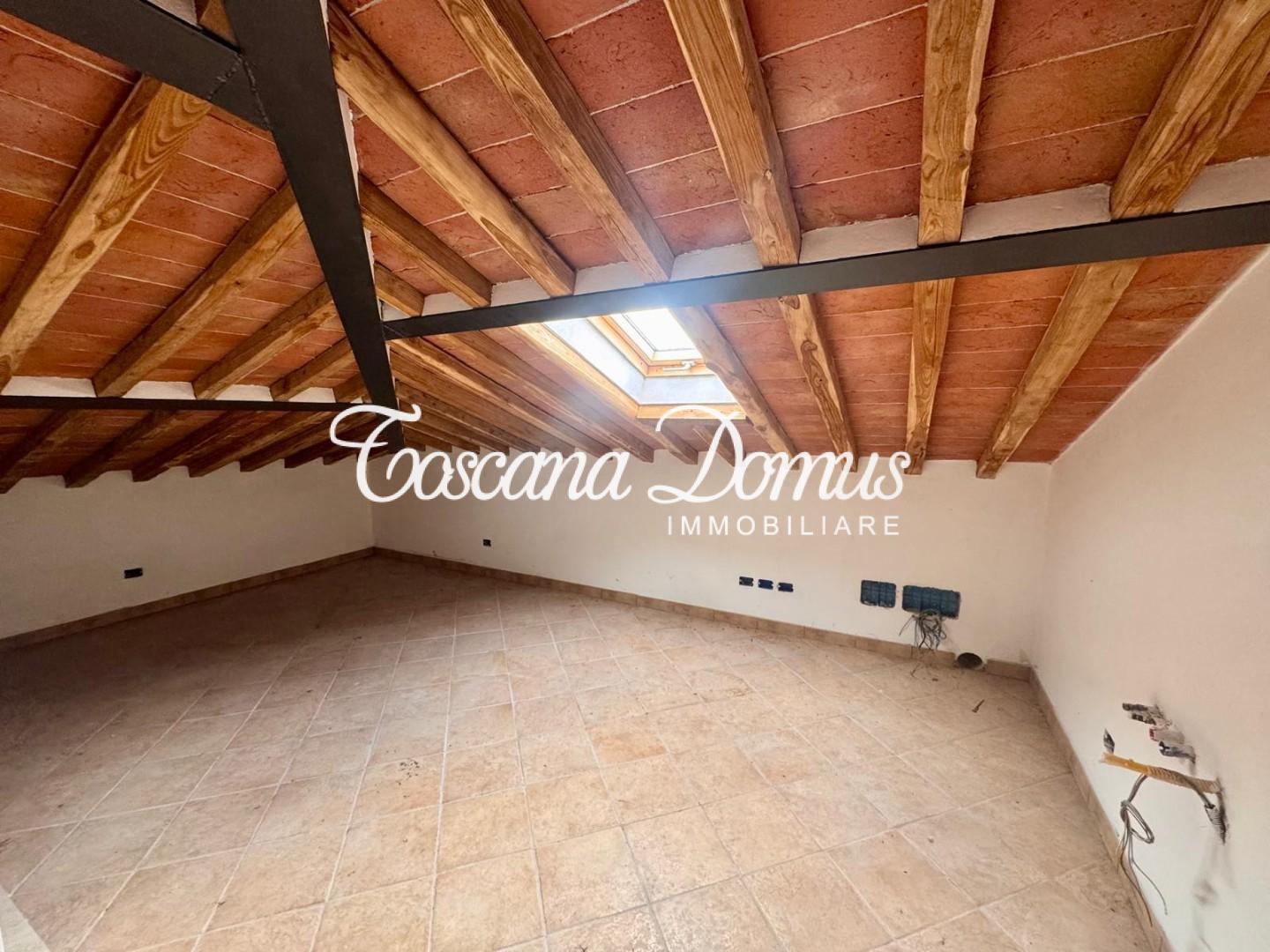 Casa indipendente con giardino a Asciano