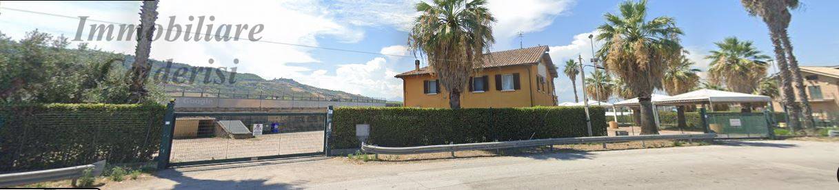 Fabbricato in vendita a San Benedetto del Tronto, Porto d'Ascoli