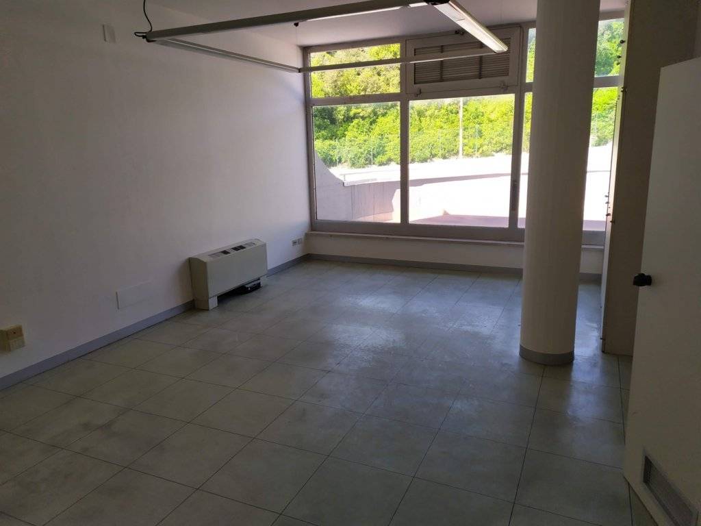 Ufficio in affitto a San Benedetto del Tronto, Ragnola