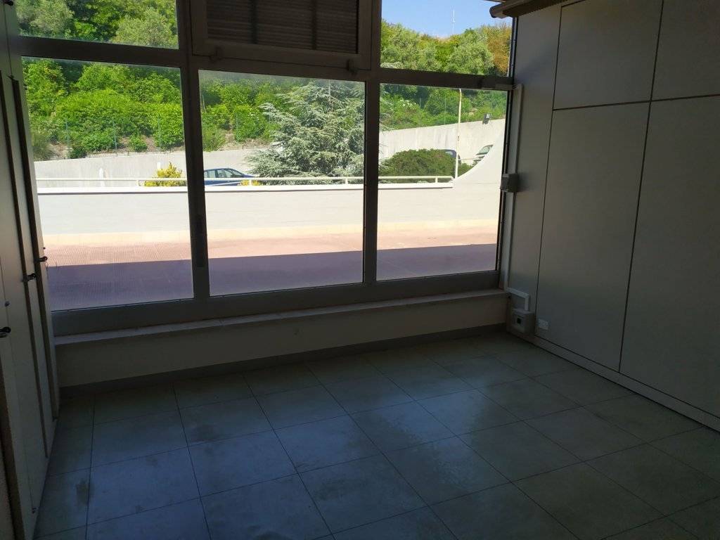 Ufficio in affitto a San Benedetto del Tronto, Ragnola