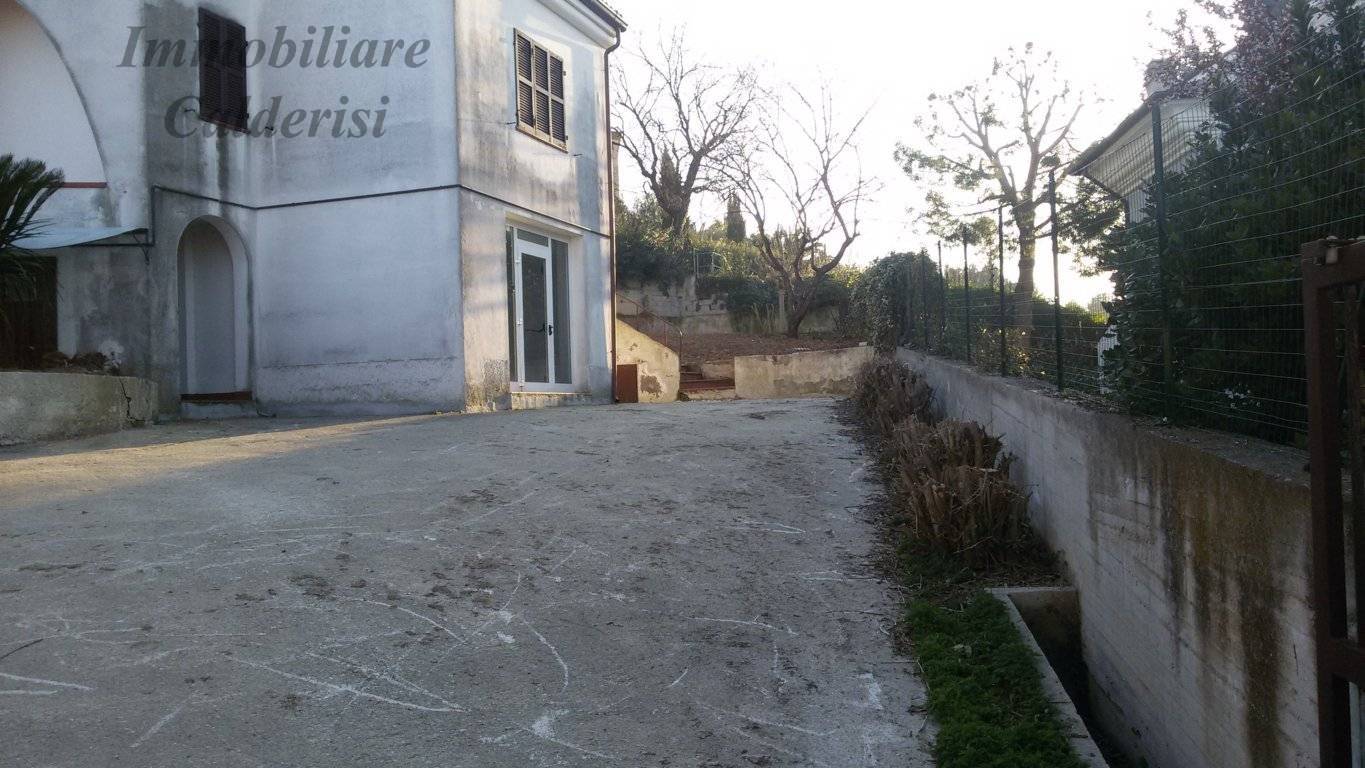 Villa in vendita a San Benedetto del Tronto, Centro