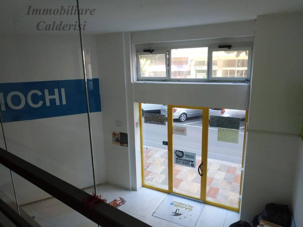 Locale commerciale in affitto a San Benedetto del Tronto, Centro