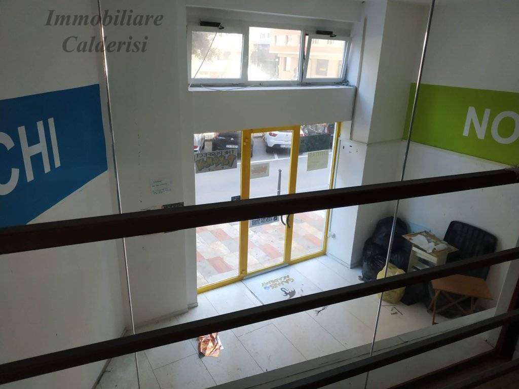 Locale commerciale in affitto a San Benedetto del Tronto, Centro