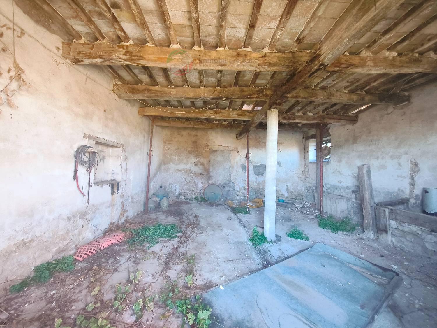 Rustico con giardino a Mercatino Conca