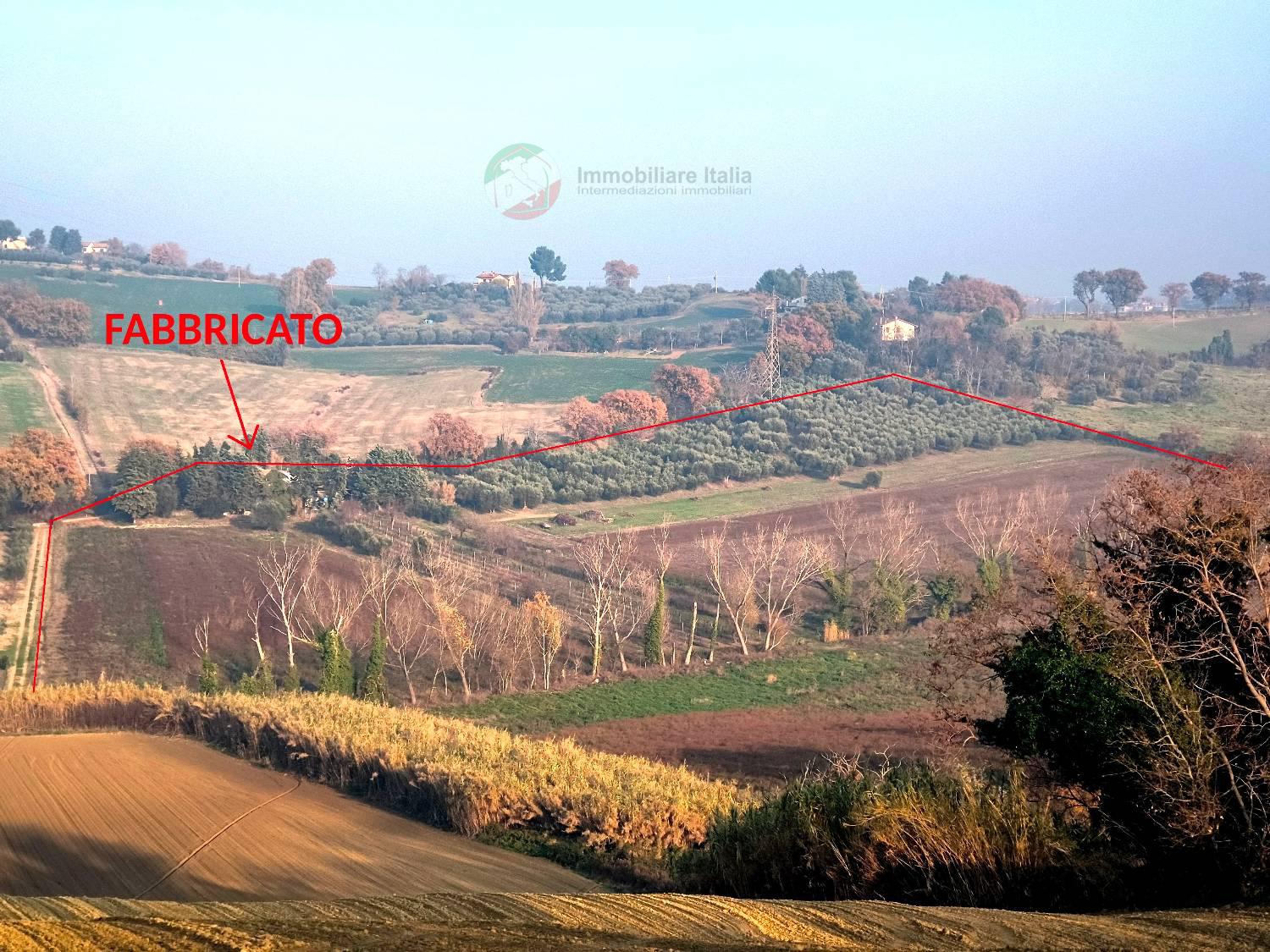 Rustico con giardino a Gradara