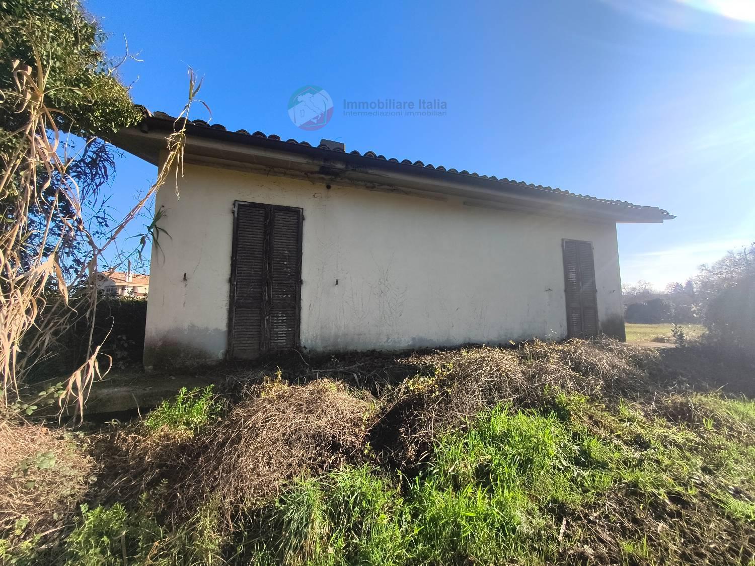 Terreno Agricolo con giardino a Riccione