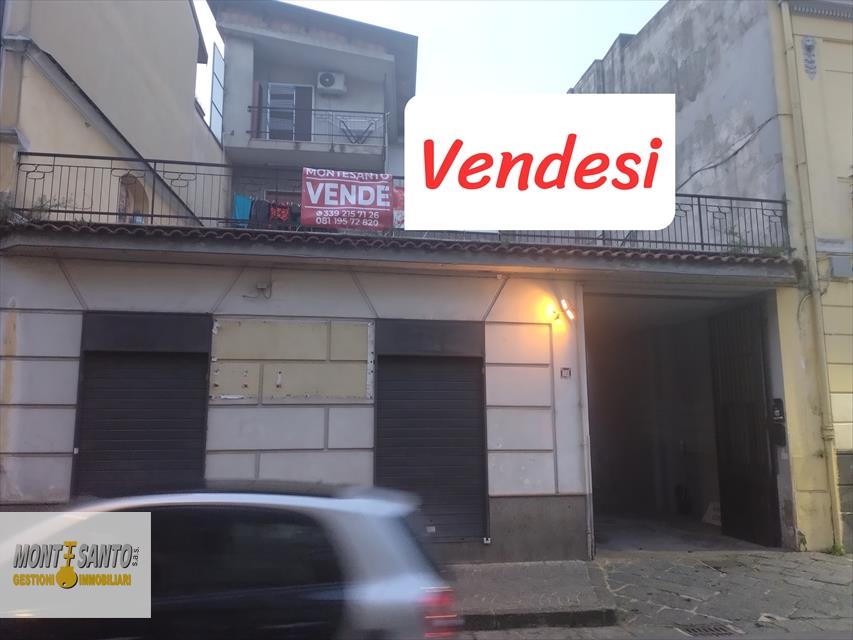 Stabile/Palazzo in vendita, Giugliano in Campania centro storico