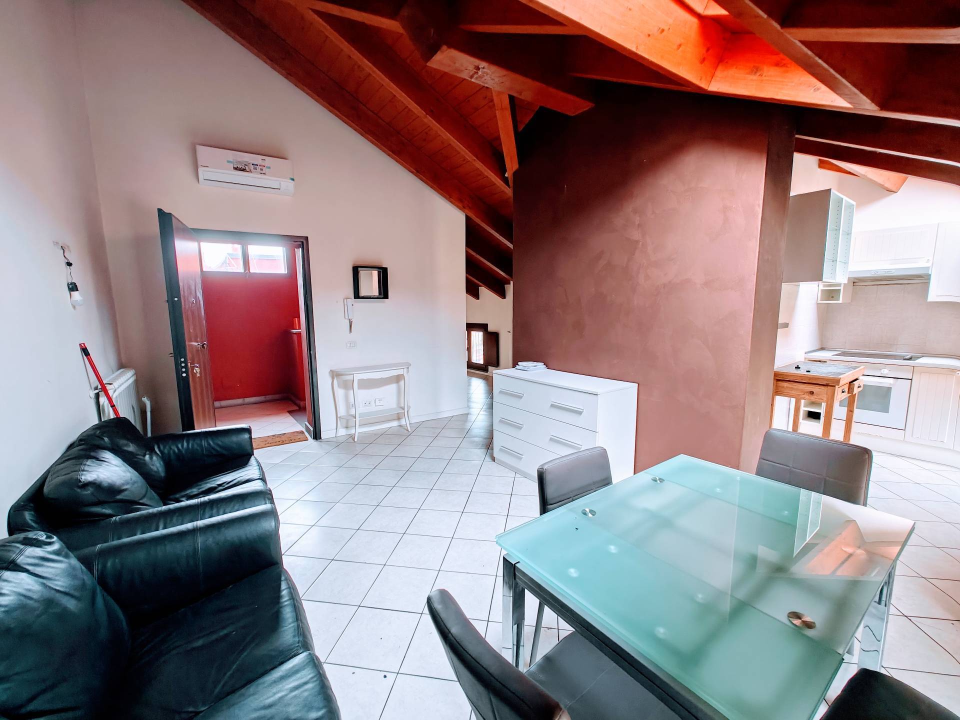 Appartamento in affitto a Milano, Porta Romana