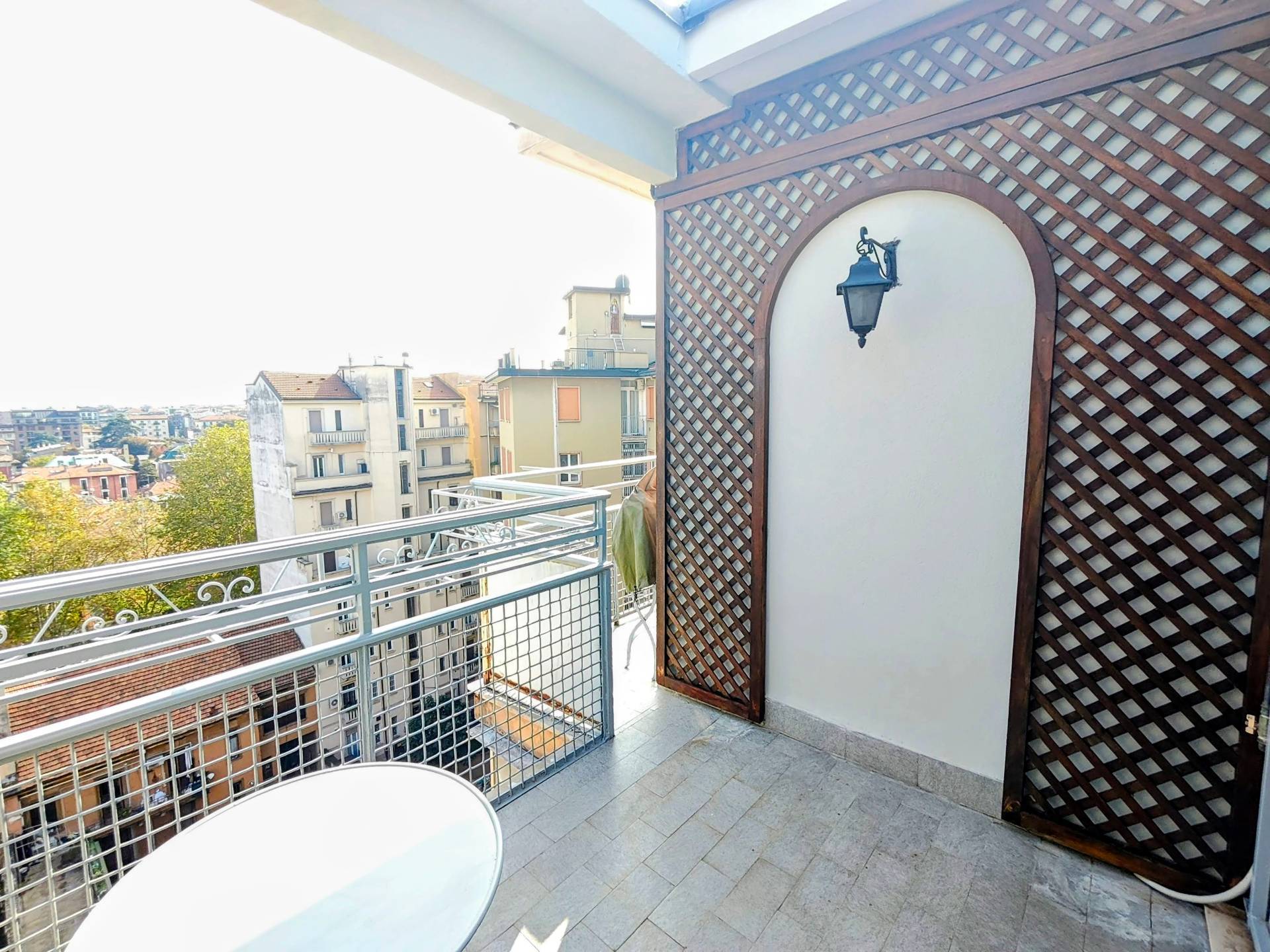 Appartamento in vendita a Milano, De Angeli