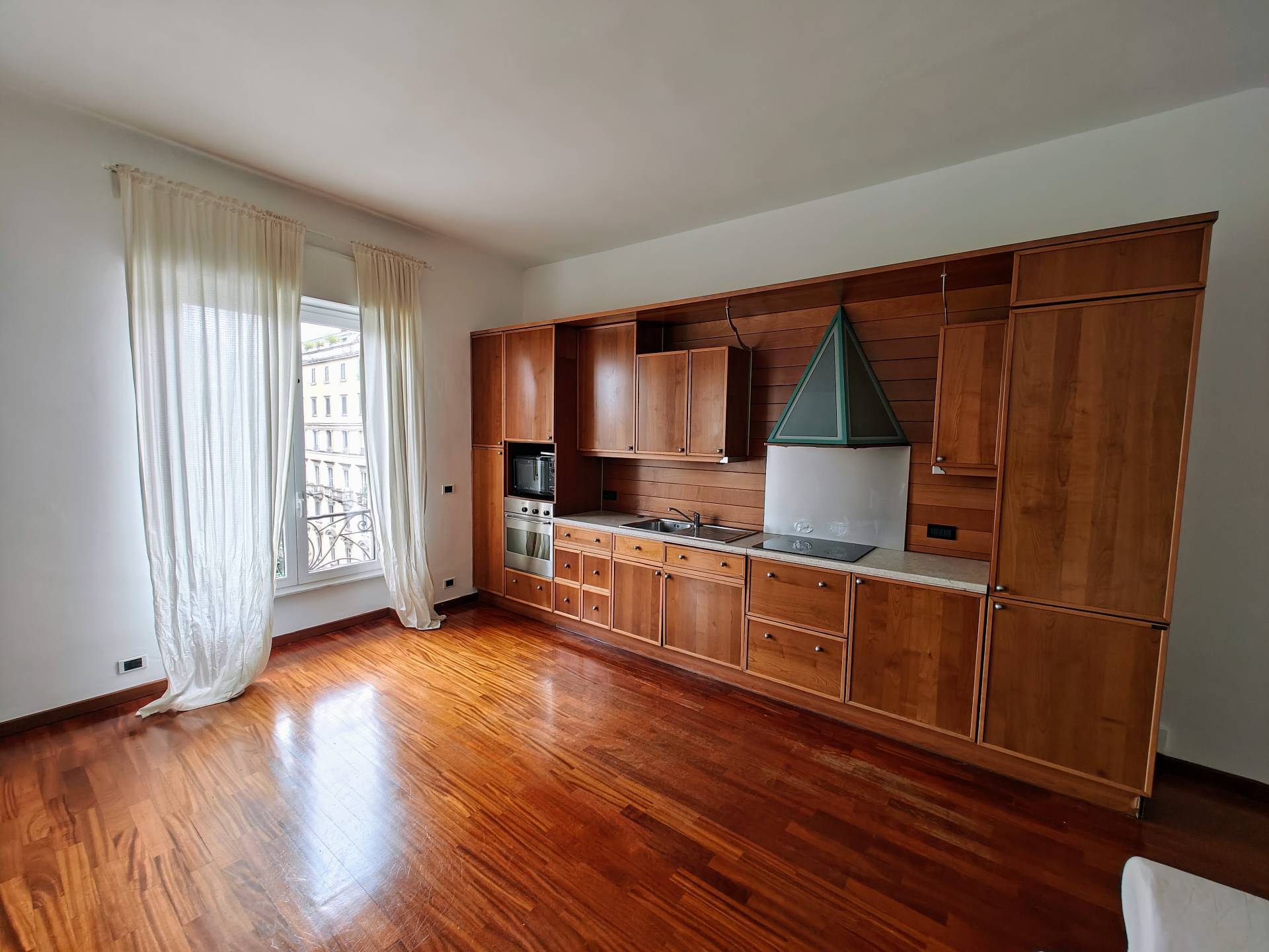 Appartamento in affitto a Milano, Centro Storico